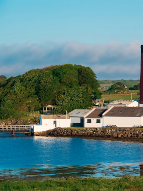 Discover Scotland’s ‘Water of Life’ on this Whisky Tour – with a Chaser of James Bond Lore